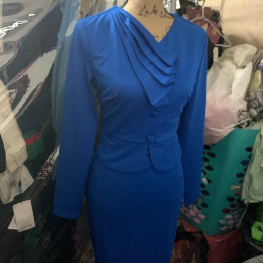 Dress - Picture 3 of 5